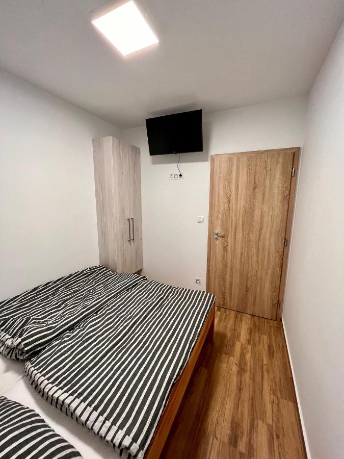 Ferienwohnung U Srubu Moravany  Exterior foto